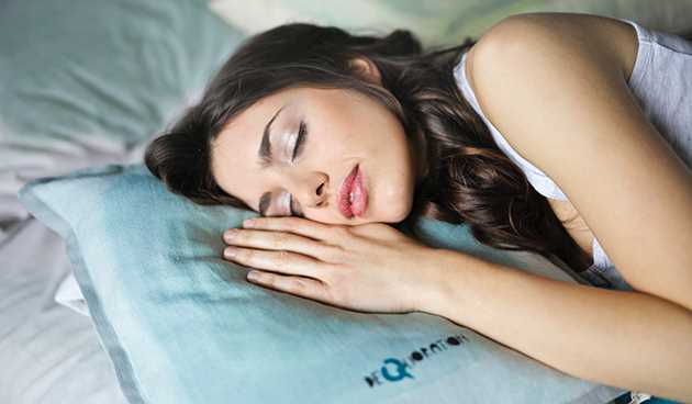 К чему снится джемпер: толкование сна по различным сонникам